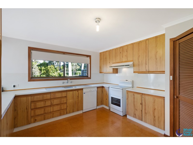 8 Woods Place, North Narooma NSW 2546