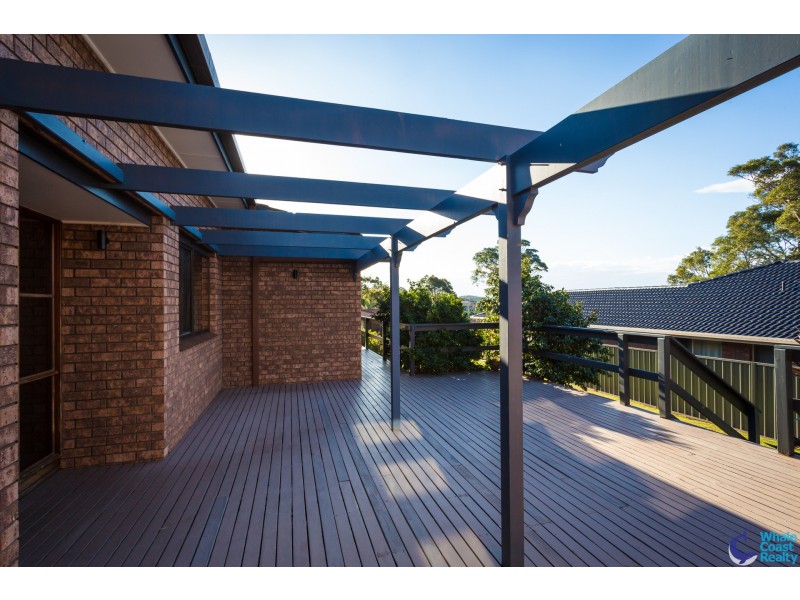 8 Woods Place, North Narooma NSW 2546