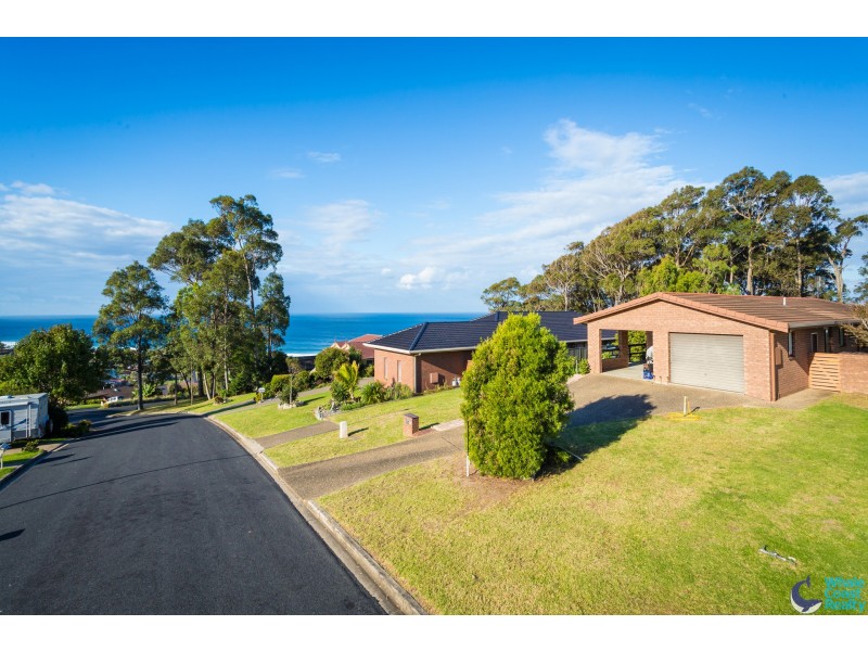 8 Woods Place, North Narooma NSW 2546