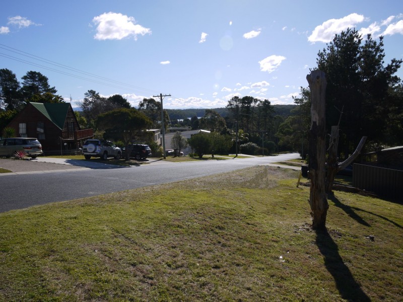 10 Thomson Parade, Dalmeny NSW 2546