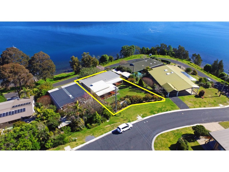 25 Lake View Drive, Narooma NSW 2546