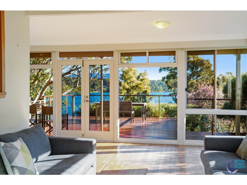 25 Lake View Drive, Narooma NSW 2546