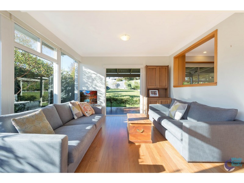 25 Lake View Drive, Narooma NSW 2546