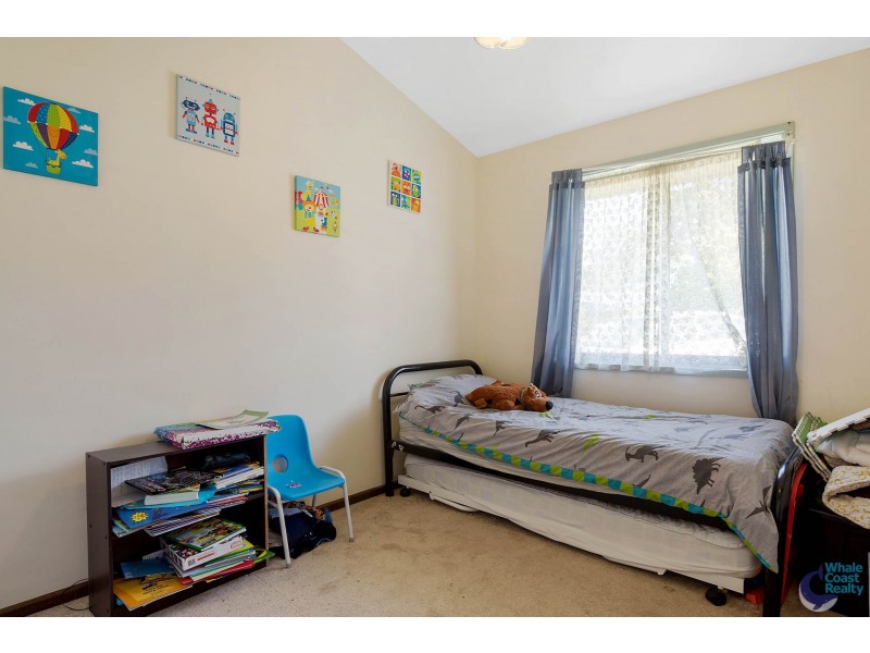 46 Hillcrest Avenue, North Narooma NSW 2546