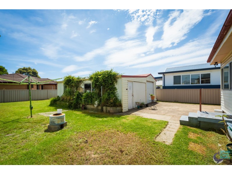 8 Hyland Avenue, Narooma NSW 2546