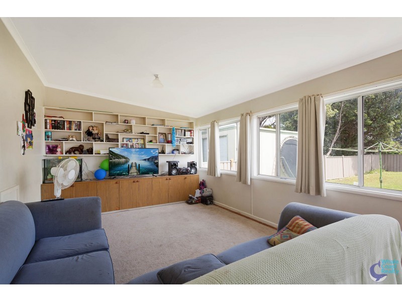 8 Hyland Avenue, Narooma NSW 2546