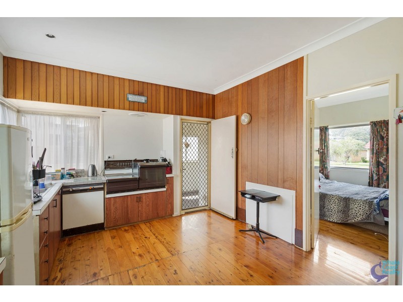 8 Hyland Avenue, Narooma NSW 2546