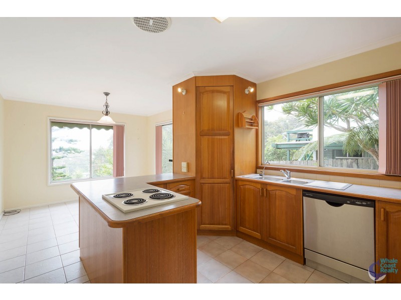 5 Cole Crescent, Narooma NSW 2546