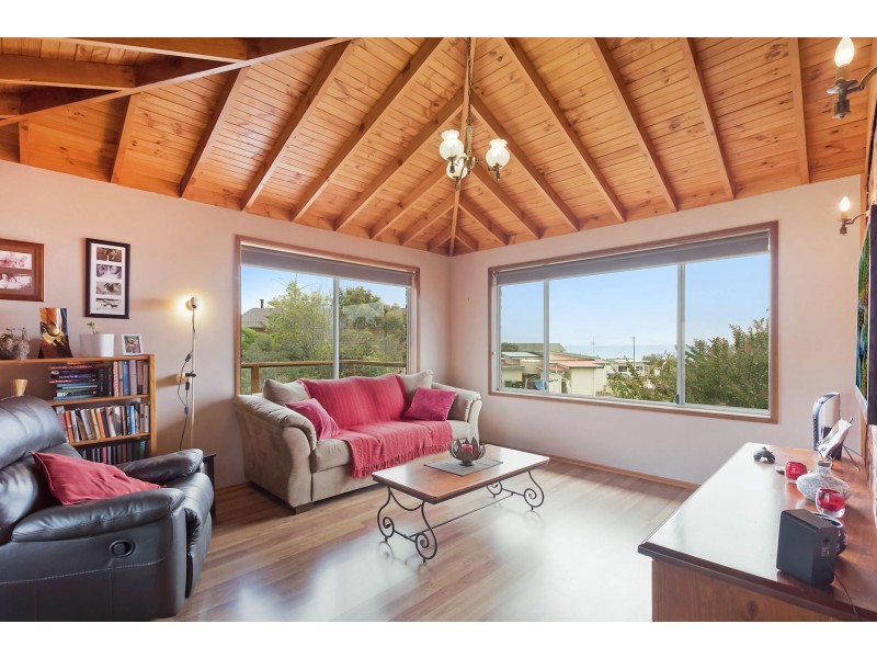 21 Ernest Street, Dalmeny NSW 2546