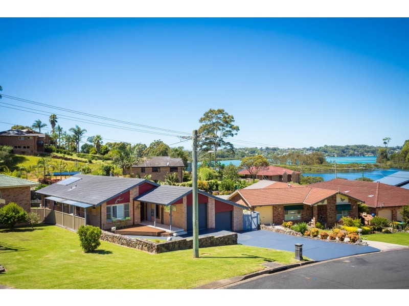 58 Fishermans Crescent, North Narooma NSW 2546