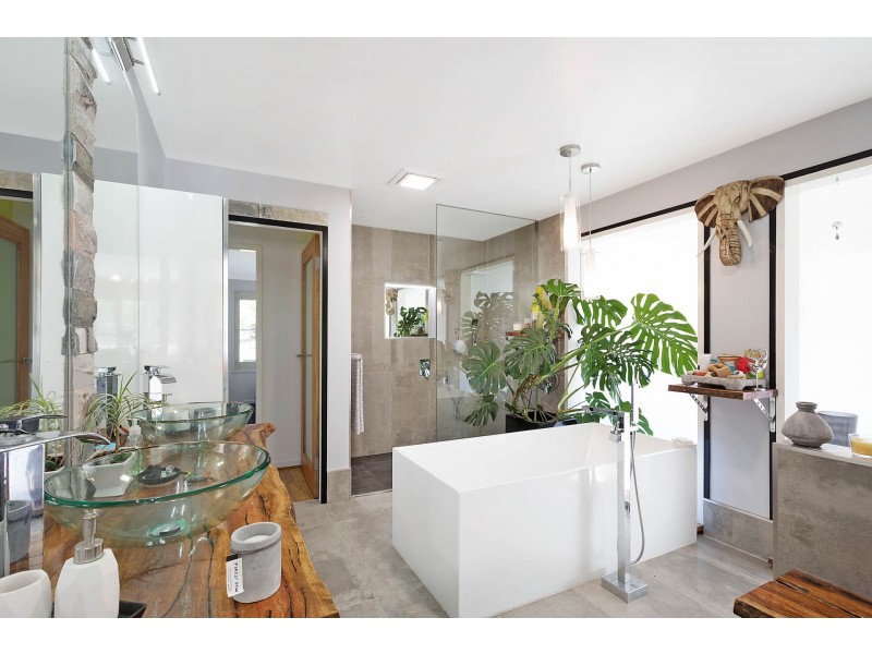 58 Fishermans Crescent, North Narooma NSW 2546