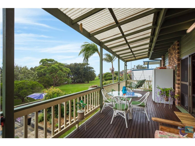 17 Lakeside Drive, Kianga NSW 2546