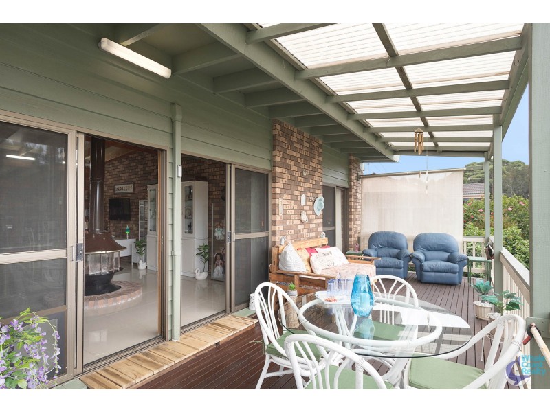 17 Lakeside Drive, Kianga NSW 2546