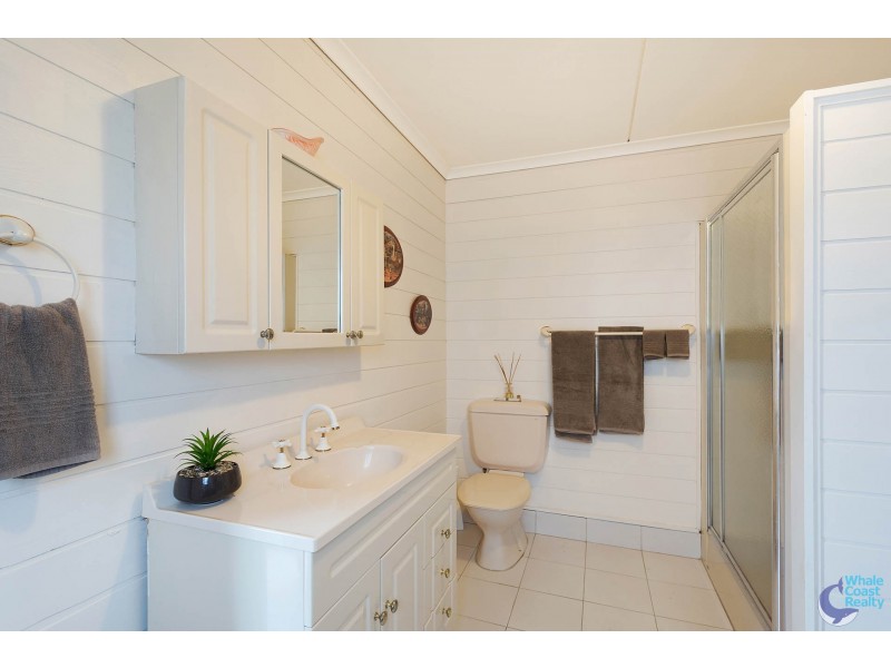 17 Lakeside Drive, Kianga NSW 2546