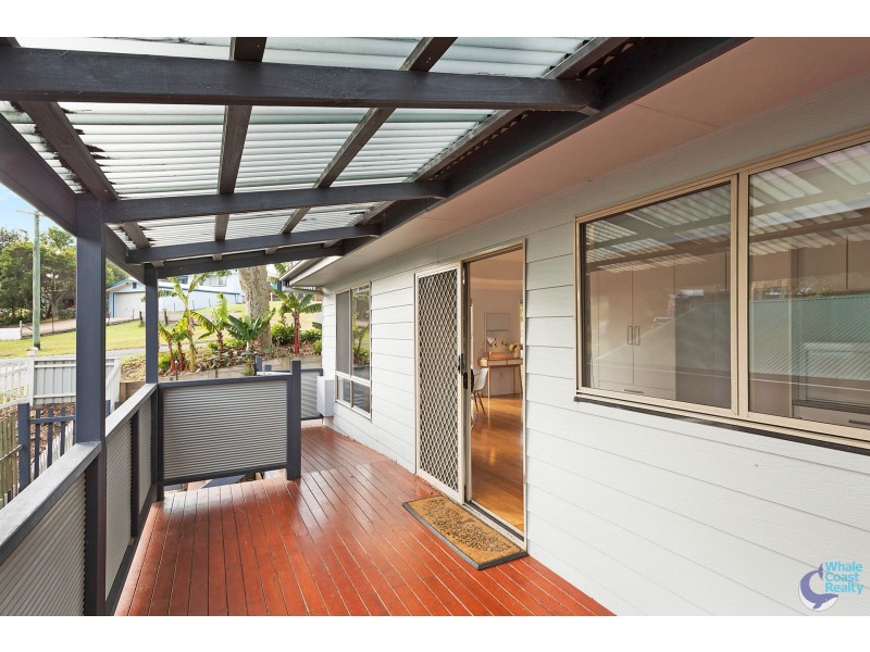 33 Goolara Avenue, Dalmeny NSW 2546