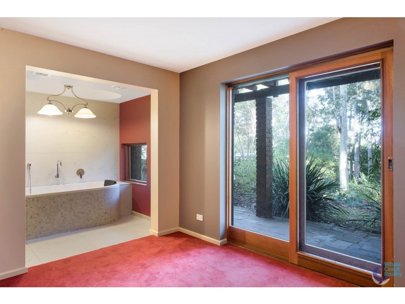 23 Eastaway Avenue, North Narooma NSW 2546