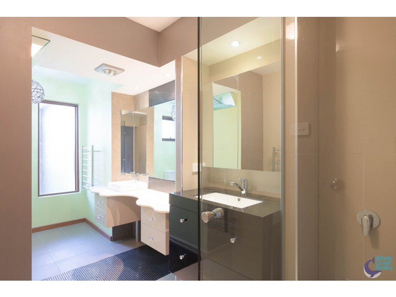 23 Eastaway Avenue, North Narooma NSW 2546