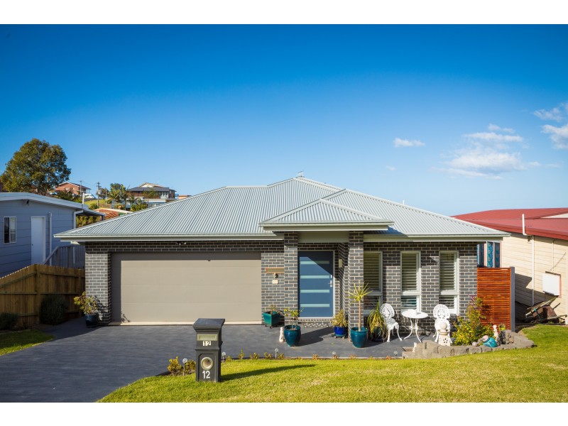 12 Baldwin Avenue, Kianga NSW 2546