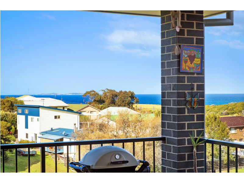 12 Baldwin Avenue, Kianga NSW 2546