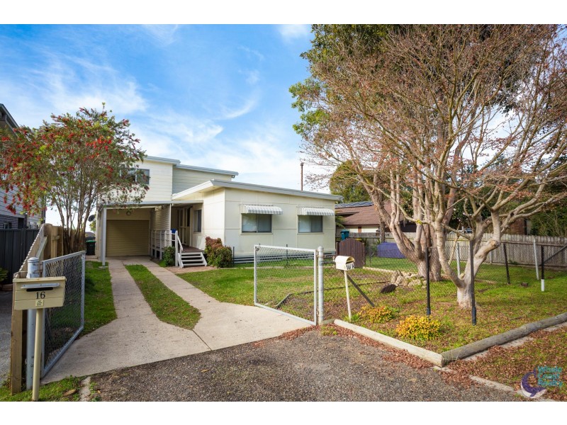 16 Goolara Avenue, Dalmeny NSW 2546