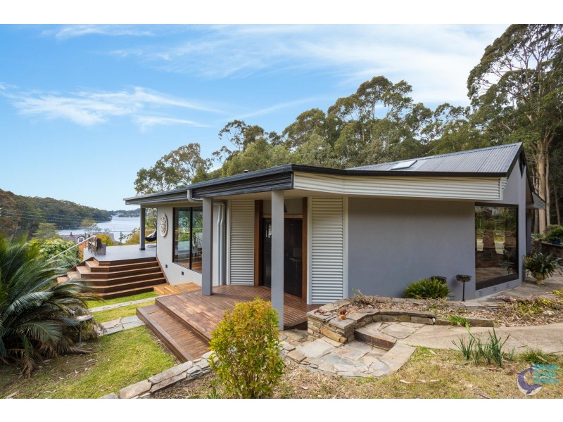 25 Ringlands Road, Narooma NSW 2546