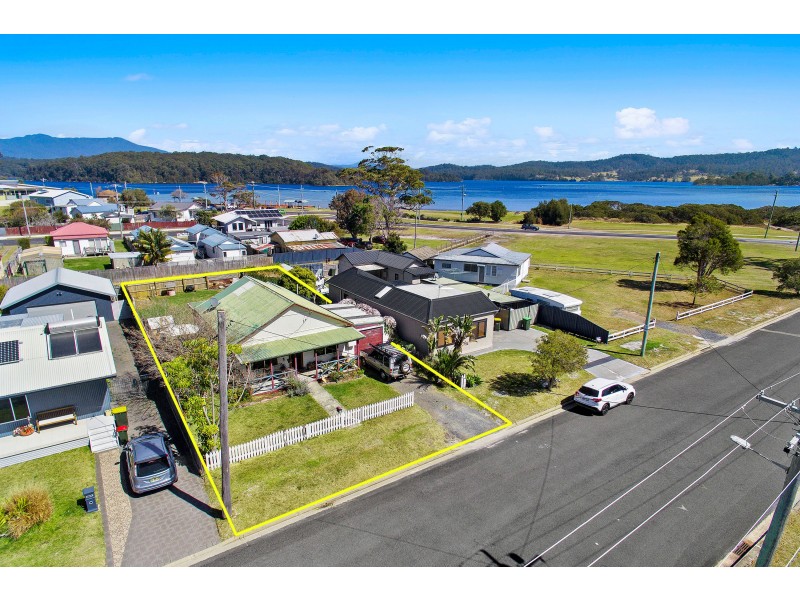 6 Lynch Street, Narooma NSW 2546