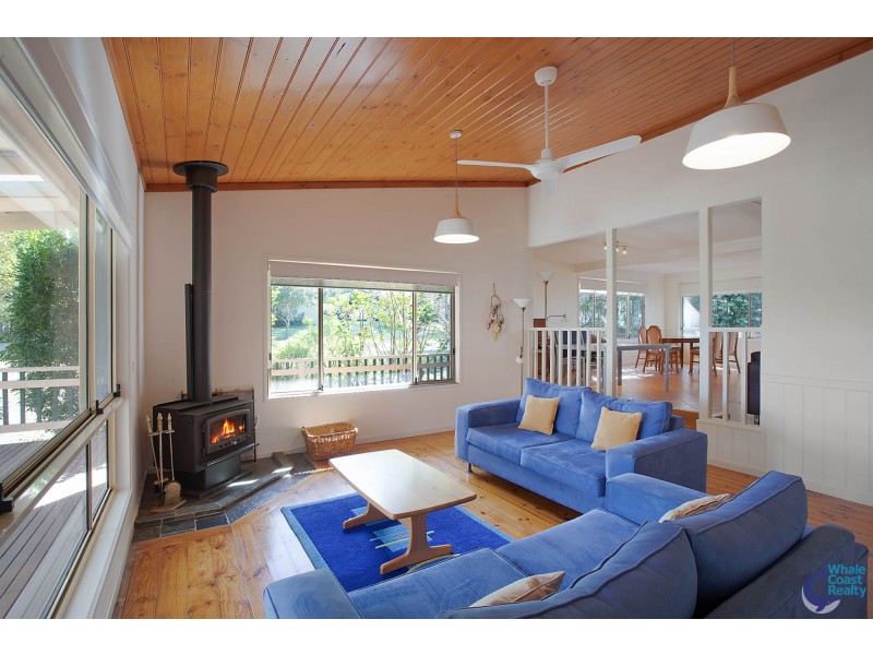 49 Eastaway Avenue, North Narooma NSW 2546