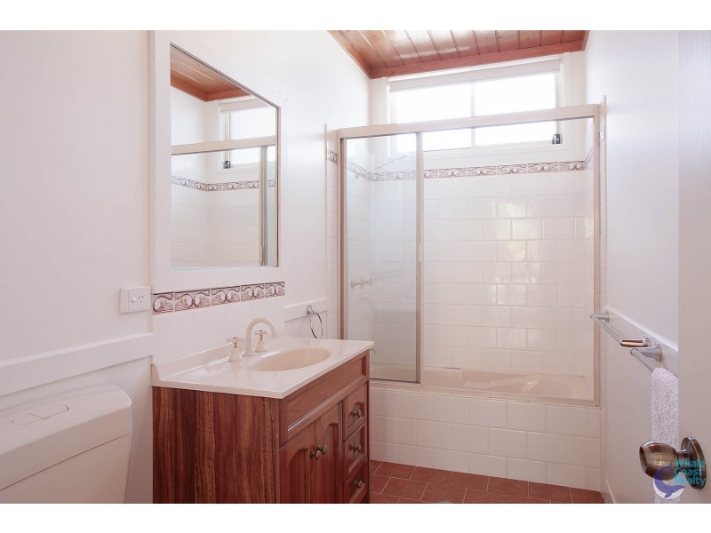 49 Eastaway Avenue, North Narooma NSW 2546