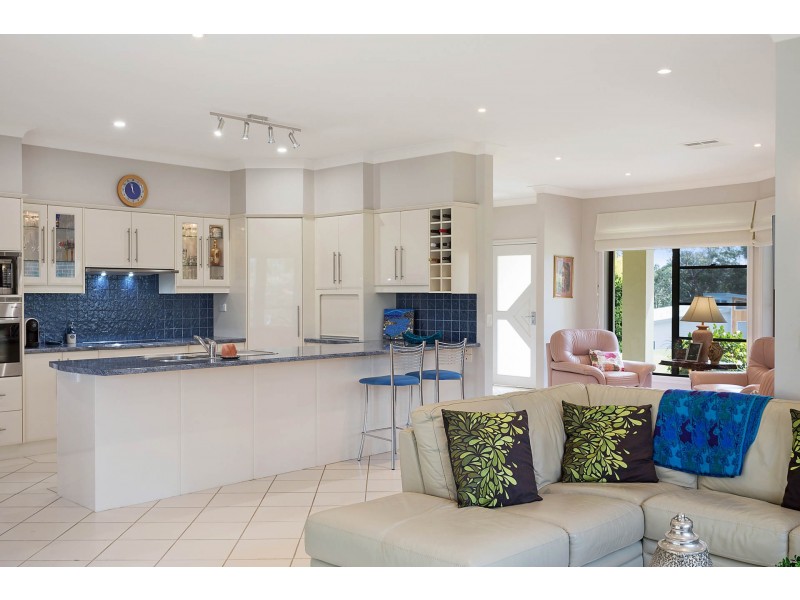 44 Dawn Parade, Kianga NSW 2546