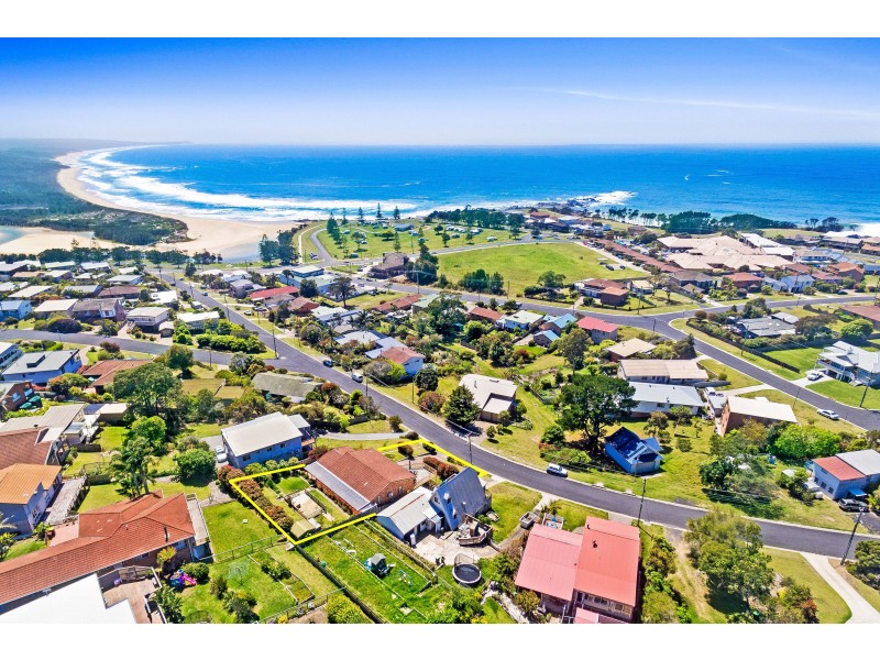 13 HADDRILL PARADE, Dalmeny NSW 2546