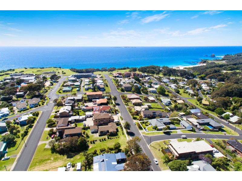 14 Tilba Street, Narooma NSW 2546