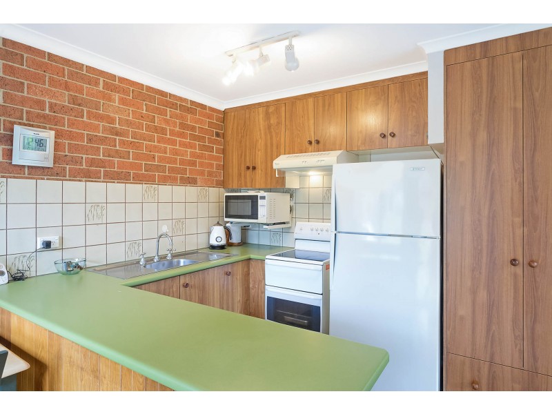 2/23 Collins Crescent, Narooma NSW 2546