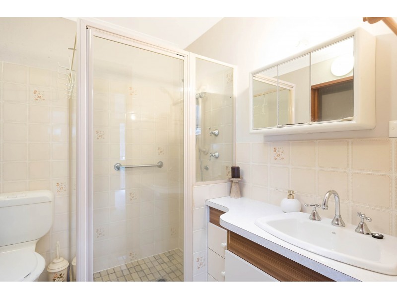 2/23 Collins Crescent, Narooma NSW 2546