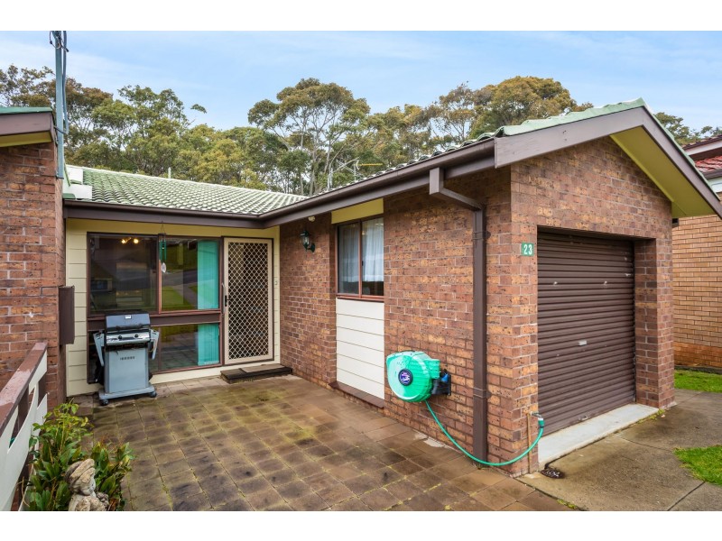 2/23 Collins Crescent, Narooma NSW 2546