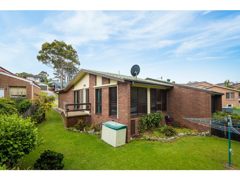 2/23 Collins Crescent, Narooma NSW 2546