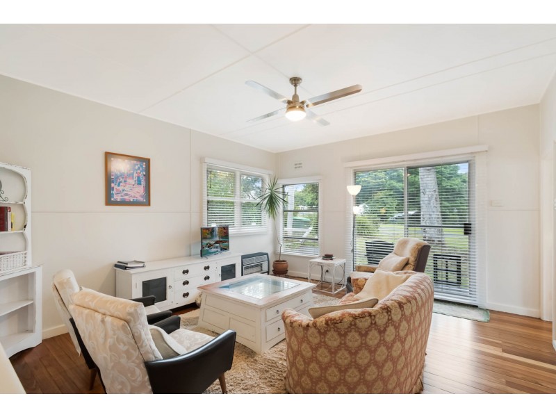 32 Ballingalla Street, Narooma NSW 2546
