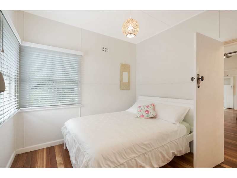 32 Ballingalla Street, Narooma NSW 2546