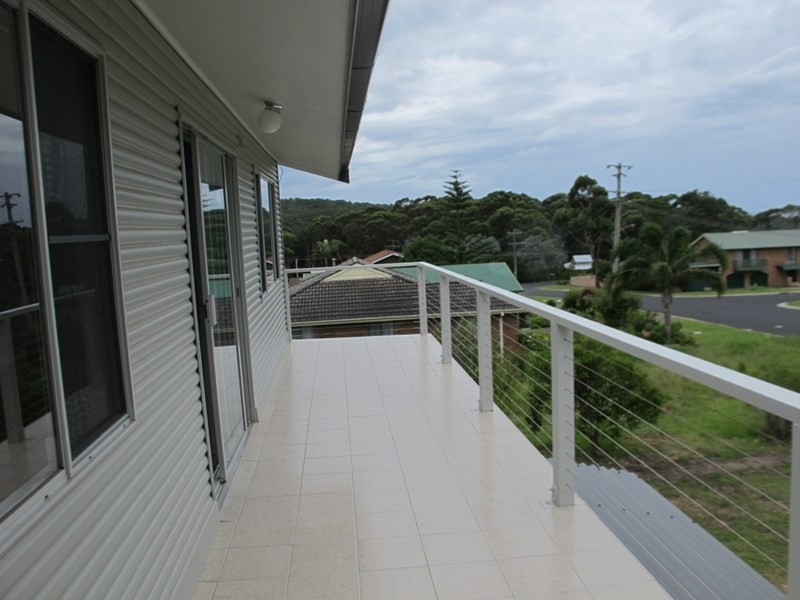 15 Hillside Crescent, Kianga NSW 2546