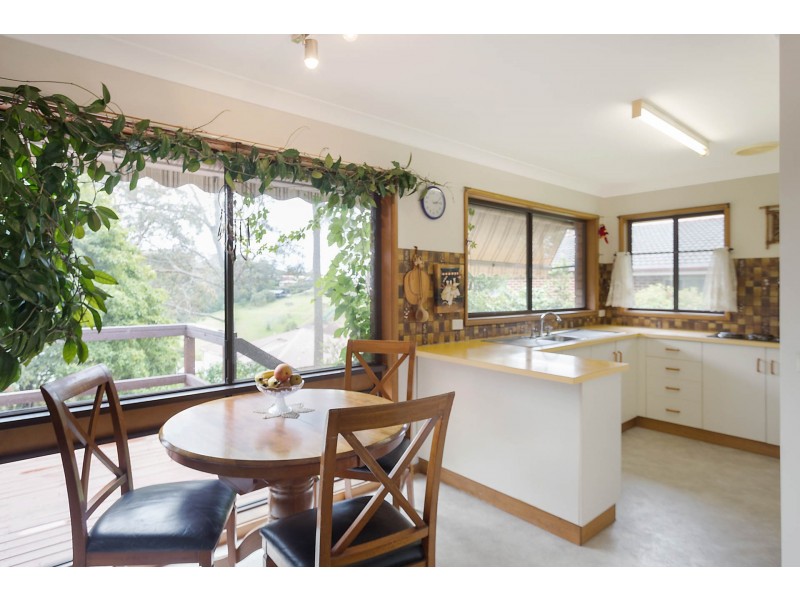 37 Warbler Crescent, North Narooma NSW 2546