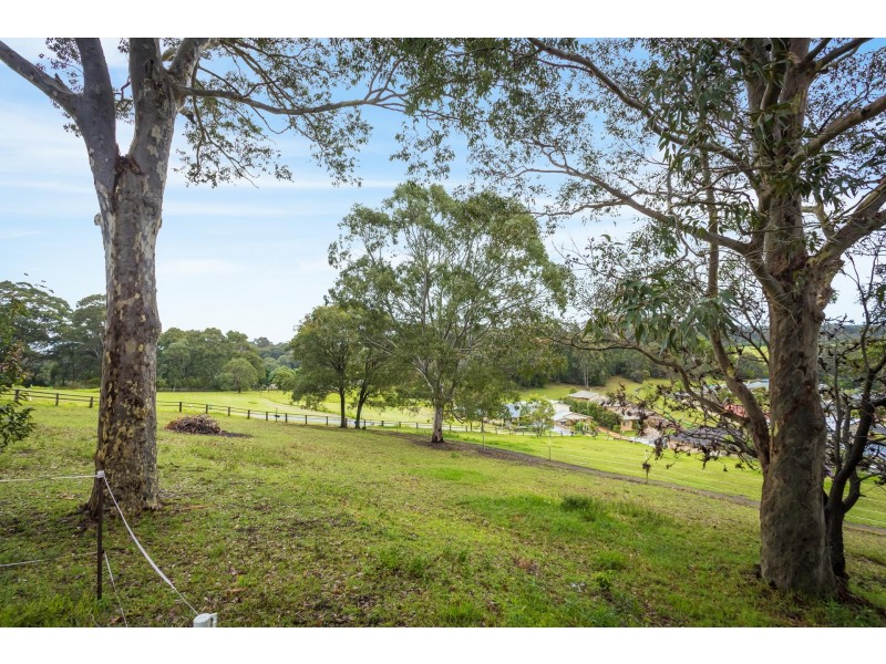 37 Warbler Crescent, North Narooma NSW 2546