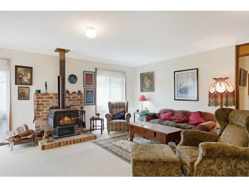 37 Warbler Crescent, North Narooma NSW 2546