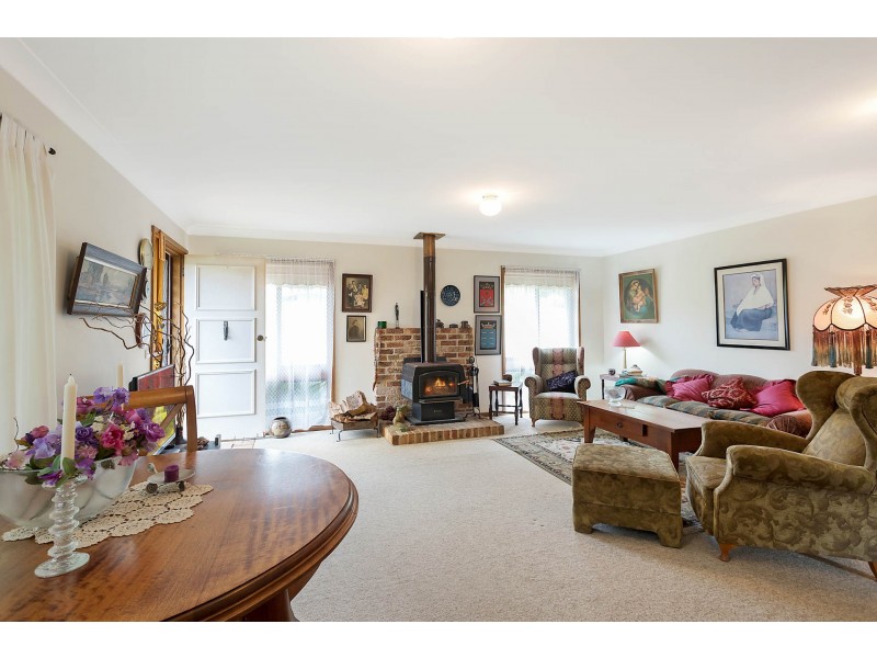 37 Warbler Crescent, North Narooma NSW 2546