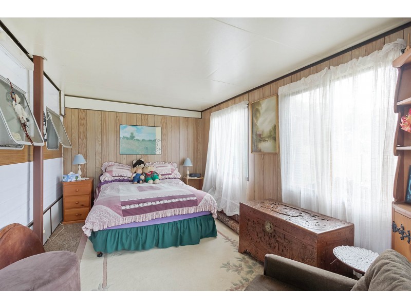 37 Warbler Crescent, North Narooma NSW 2546