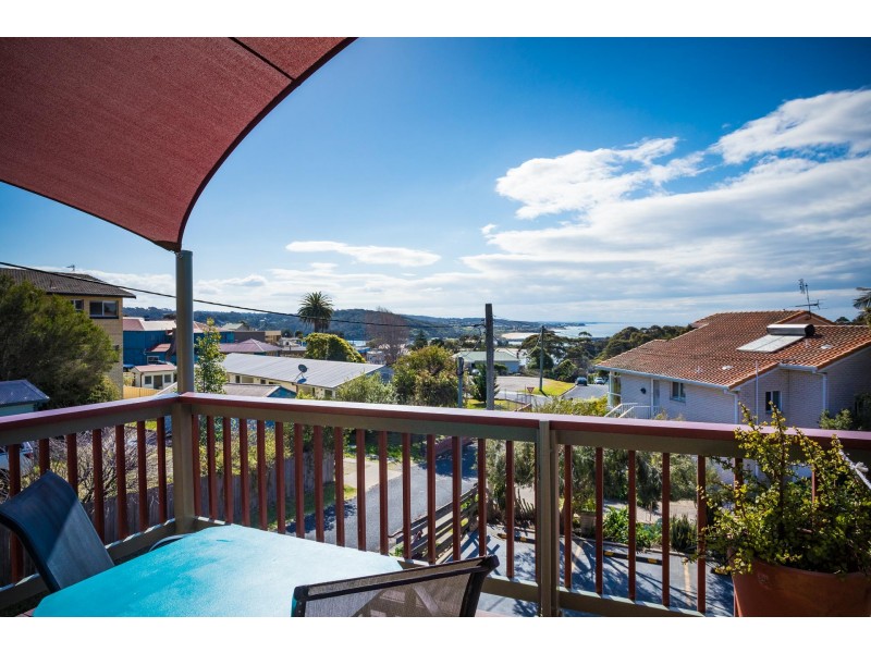5 Tilba Street, Narooma NSW 2546