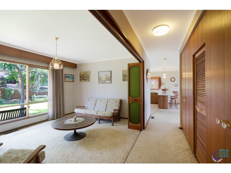 25 Hillcrest Avenue, North Narooma NSW 2546