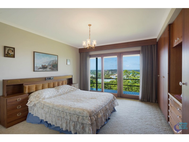 25 Hillcrest Avenue, North Narooma NSW 2546