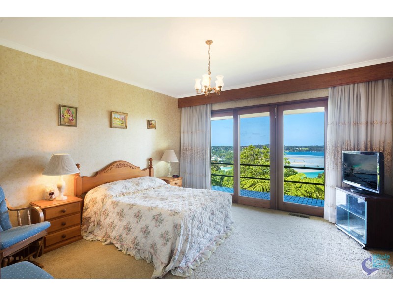 25 Hillcrest Avenue, North Narooma NSW 2546