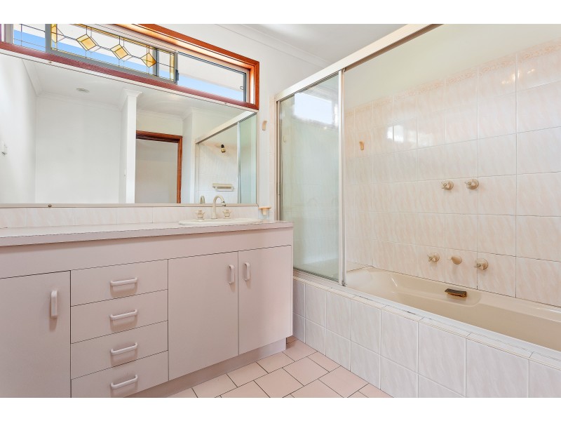 80 Noble Parade, Dalmeny NSW 2546