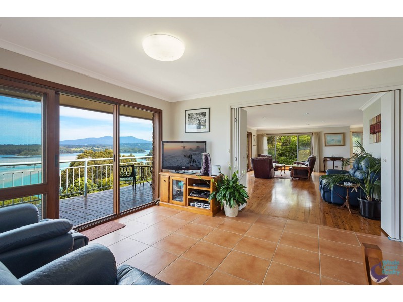 11 Hillcrest Avenue, North Narooma NSW 2546