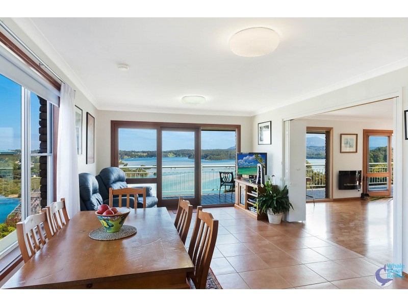 11 Hillcrest Avenue, North Narooma NSW 2546